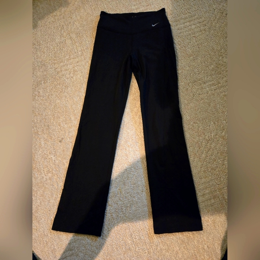 Nike Dri-Fit Wide Leg Leggings